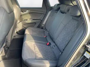 Audi Q4 e-tron SUV quattro performance