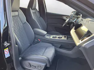 Audi Q4 e-tron SUV quattro performance