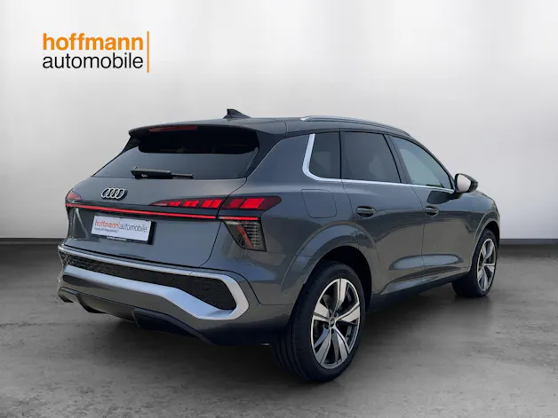 Audi Q3 SUV e-hybrid 200 kW S tronig