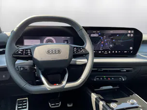 Audi Q3 SUV e-hybrid 200 kW S tronig