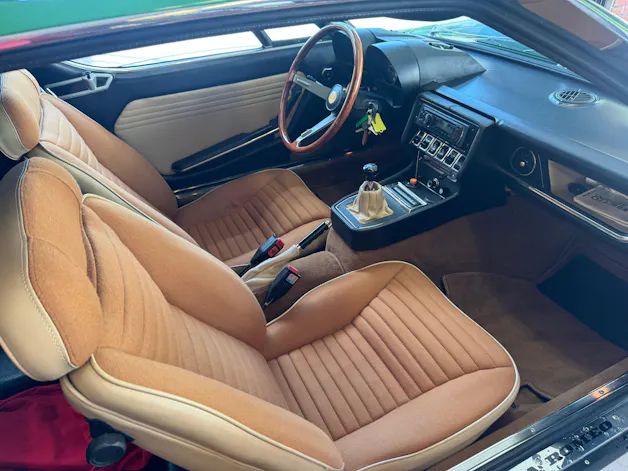 Alfa Romeo MONTREAL