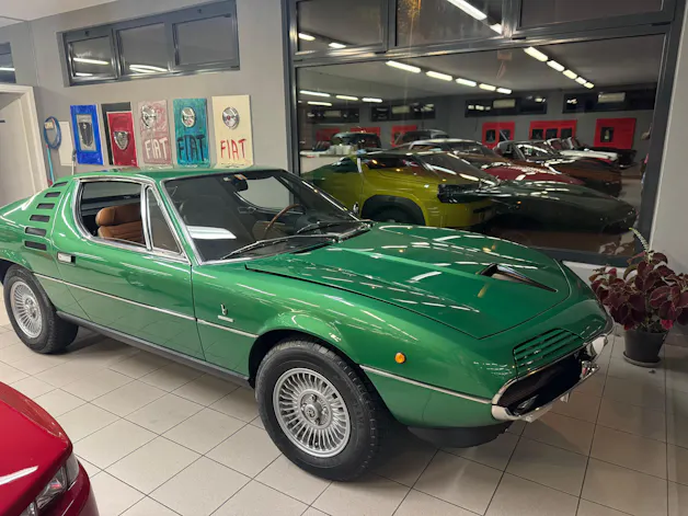 Alfa Romeo MONTREAL