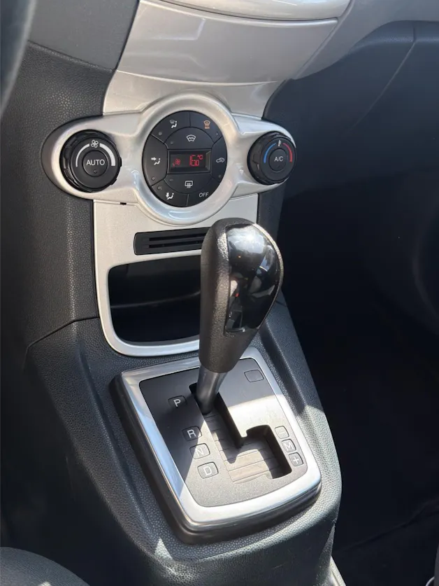 Ford Fiesta 1.4 16V Trend Automatic