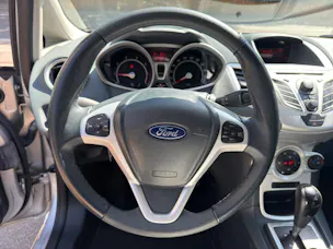Ford Fiesta 1.4 16V Trend Automatic