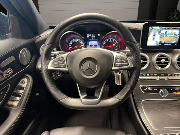 Mercedes-Benz C 200 AMG Line 4Matic 9G-Tronic