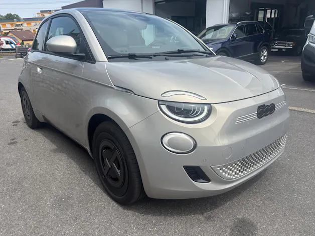 Fiat 500 electric 87 kW Armani