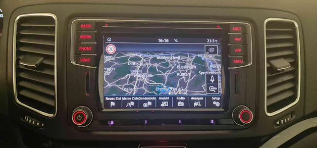 SEAT Alhambra 2.0 TDI DSG SWISS FR