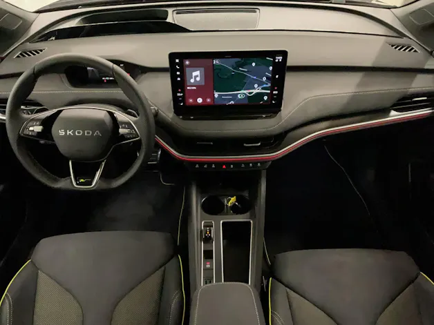 Škoda I AHK I 360 Kamera I Head-Up- Display I