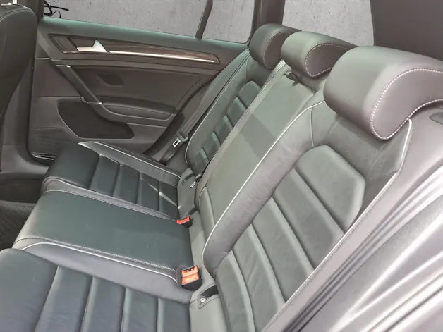 VW Golf Variant 2.0 TSI R 4Motion DSG