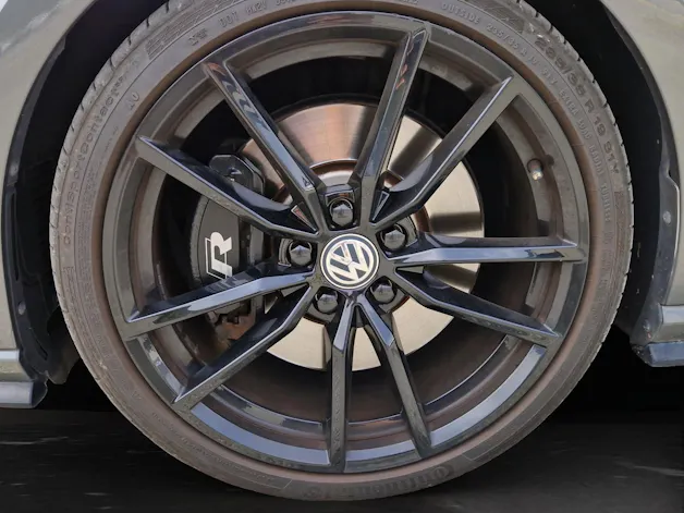 VW Golf Variant 2.0 TSI R 4Motion DSG