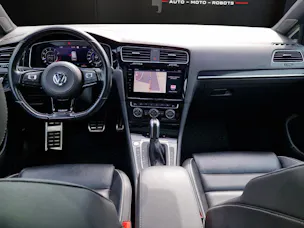 VW Golf Variant 2.0 TSI R 4Motion DSG