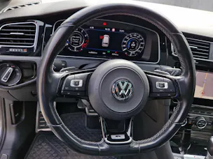 VW Golf Variant 2.0 TSI R 4Motion DSG