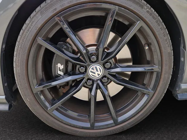 VW Golf Variant 2.0 TSI R 4Motion DSG