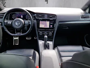 VW Golf Variant 2.0 TSI R 4Motion DSG