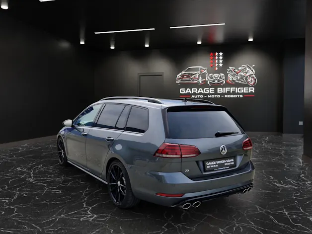 VW Golf Variant 2.0 TSI R 4Motion DSG