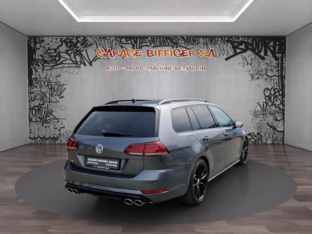 VW Golf Variant 2.0 TSI R 4Motion DSG