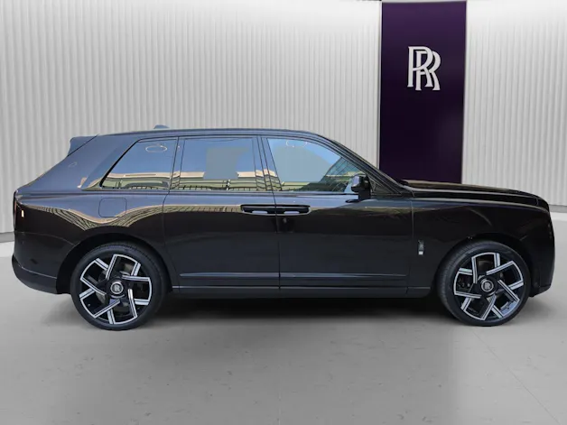 Rolls Royce ROLLS-ROYCE Cullinan Serie II - Black Badge - Neuwagen