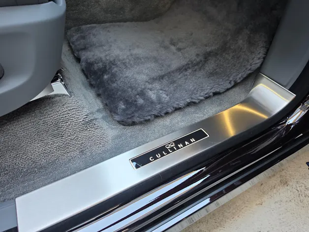 Rolls Royce ROLLS-ROYCE Cullinan Serie II - Black Badge - Neuwagen