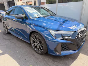 Audi RS3 SPORTBACK 2.5 400 PS TFSI QUATTRO *** TRAUM IN ASCARIBLAU ***
