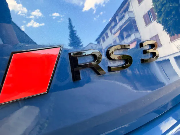 AUDI RS3 SPORTBACK 2.5 400 PS TFSI QUATTRO *** TRAUM IN ASCARIBLAU ***