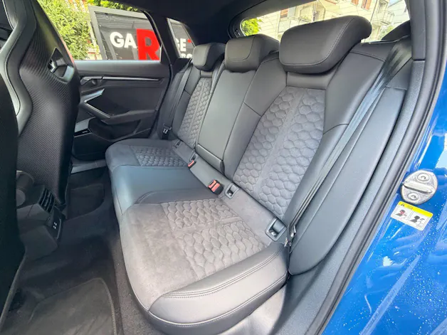 AUDI RS3 SPORTBACK 2.5 400 PS TFSI QUATTRO *** TRAUM IN ASCARIBLAU ***