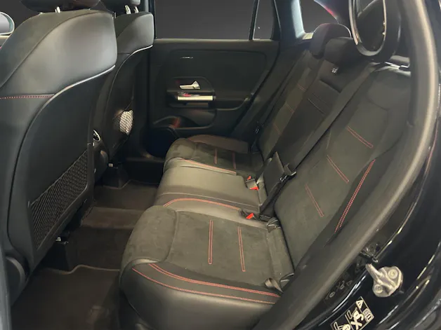 Mercedes-Benz GLA 200 AMG Line 7G-DCT