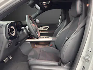 Mercedes-Benz GLB 350 4MATIC with EQ Technology