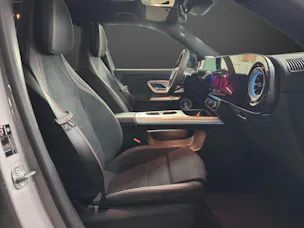 Mercedes-Benz GLB 350 4MATIC with EQ Technology