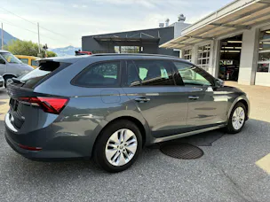 Škoda Octavia Combi 2.0 TDI DSG Ambition 4x4