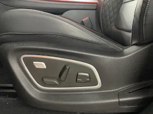 Renault Espace 2.0 dCi Initiale Paris EDC 6