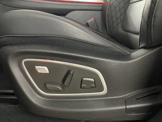 Renault Espace 2.0 dCi Initiale Paris EDC 6