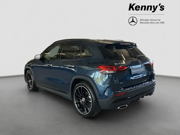 Mercedes-Benz GLA 200 AMG Line 4MATIC