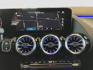 Mercedes-Benz GLA 200 AMG Line 4MATIC