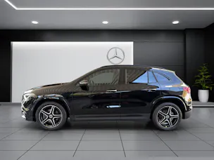 Mercedes-Benz GLA 220 4Matic 8G-DCT