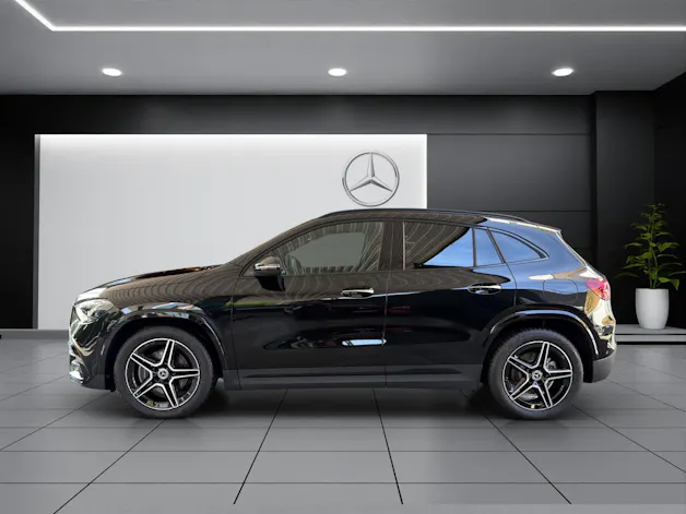 Mercedes-Benz GLA 220 4Matic 8G-DCT