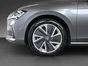 Škoda Superb Combi 2.0 TDi Selection 4x4 DSG