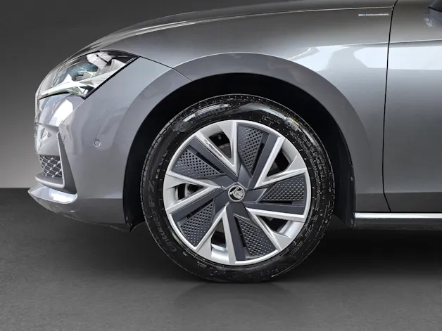 Škoda Superb Combi 2.0 TDi Selection 4x4 DSG