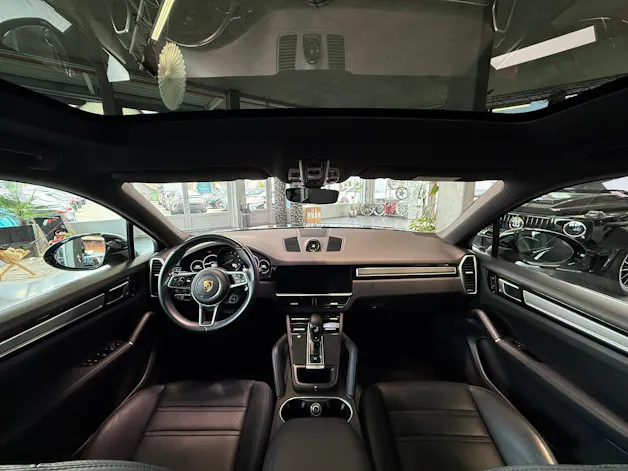 Porsche Cayenne Coupé E-Hybrid Platinum Edition