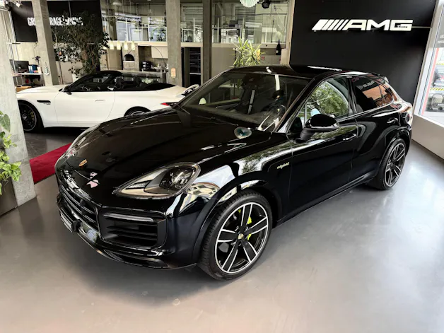 Porsche Cayenne Coupé E-Hybrid Platinum Edition