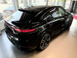Porsche Cayenne Coupé E-Hybrid Platinum Edition