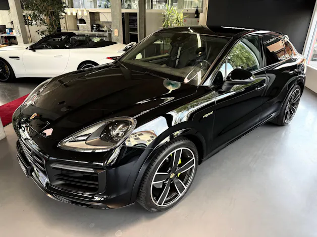 Porsche Cayenne Coupé E-Hybrid Platinum Edition