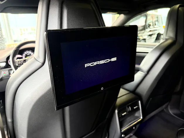 Porsche Cayenne Coupé E-Hybrid Platinum Edition