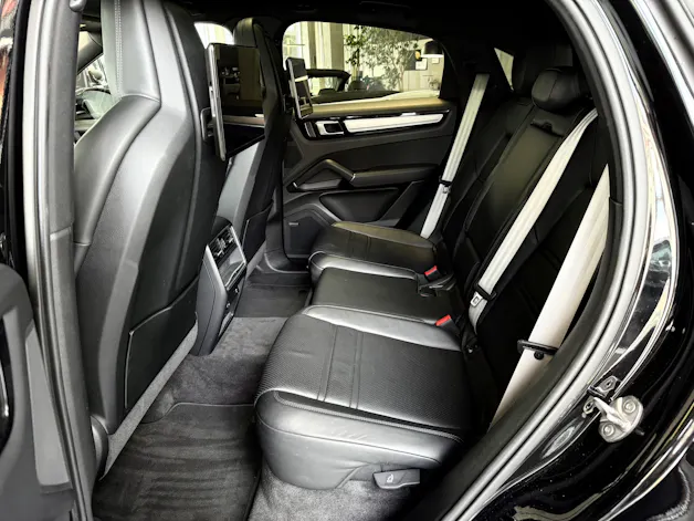 Porsche Cayenne Coupé E-Hybrid Platinum Edition