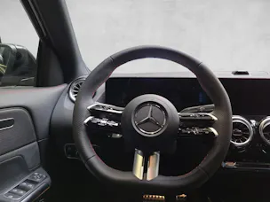 Mercedes-Benz GLA 220 4Matic 8G-DCT