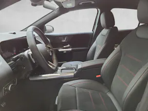Mercedes-Benz GLA 220 4Matic 8G-DCT