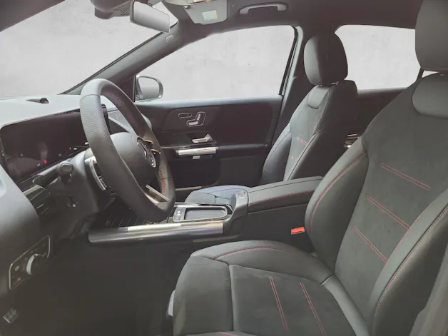 Mercedes-Benz GLA 220 4Matic 8G-DCT