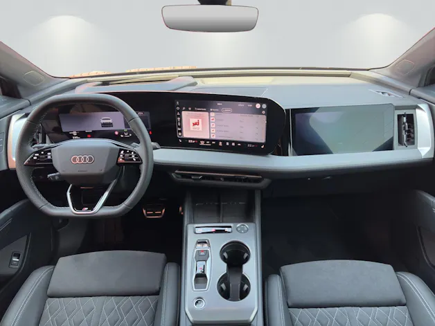 Audi Q4 e-tron SUV quattro performance