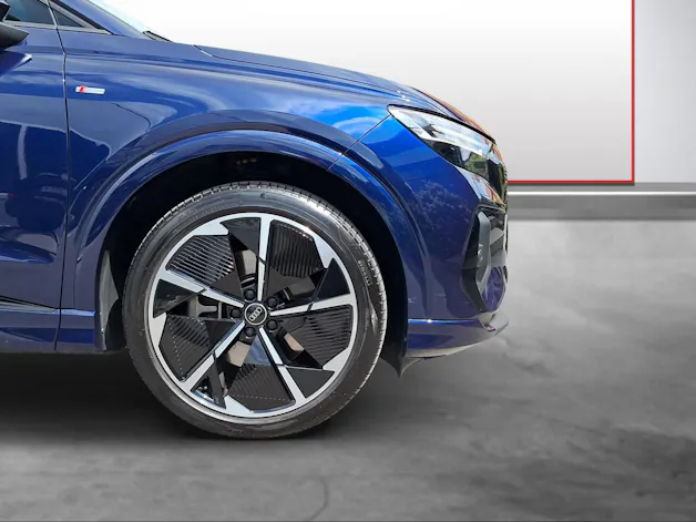 AUDI Q4 Sportback e-tron 45 Attraction quattro