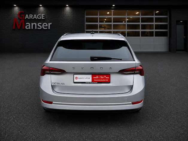 Škoda Octavia Combi 2.0 TDI DSG Ambition