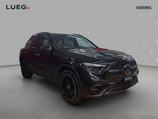Mercedes-Benz GLC 300 4M - AMG / DISTRONIC / 360 Grad Kamera / Standheizung